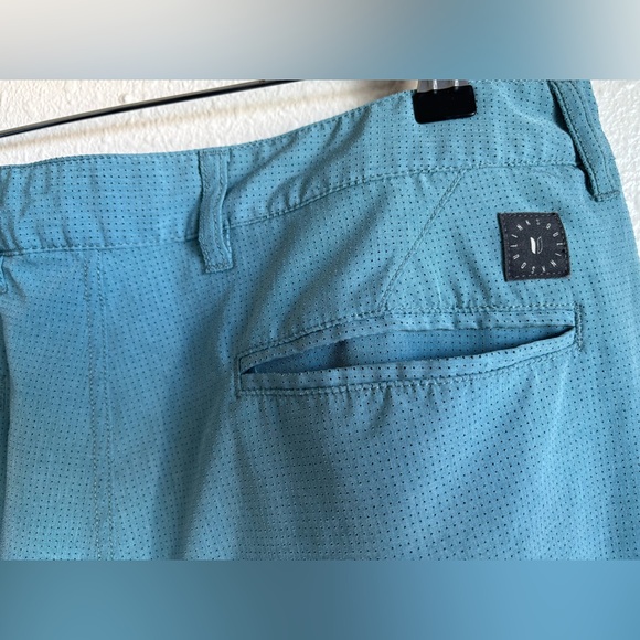 Linksoul Boardwalker AC shorts Men’s 33” waist/8” inseam - Picture 5 of 6